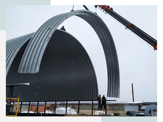 Полукруглые ангары в Пскове