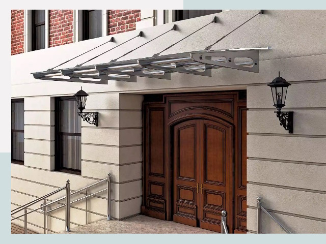 Металлические козырьки от 609 руб. в Пскове