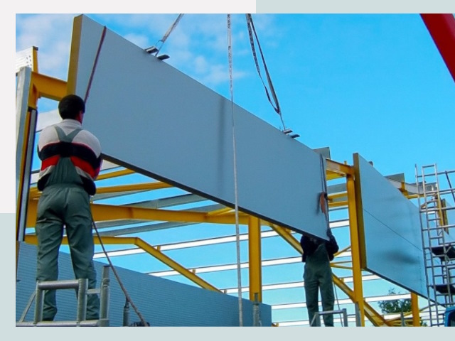 Монтаж сэндвич-панелей в Пскове от 609 руб.